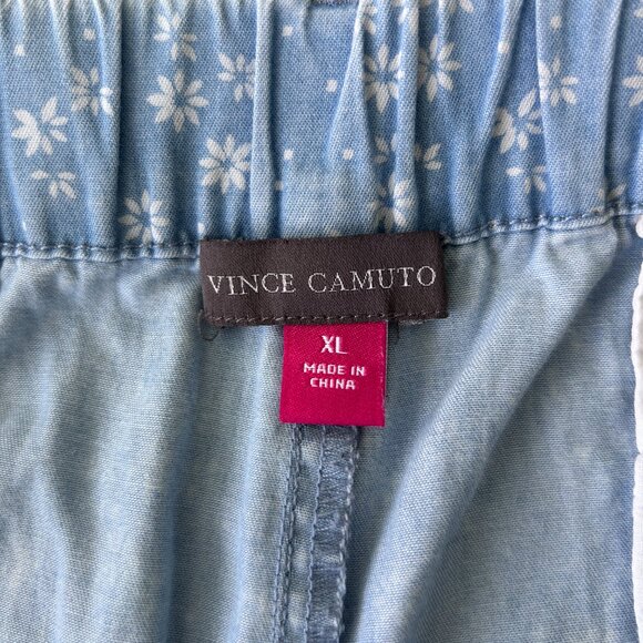 Vince Camuto Blue/White Jean Denim Floral Shorts size XL - Picture 3 of 9